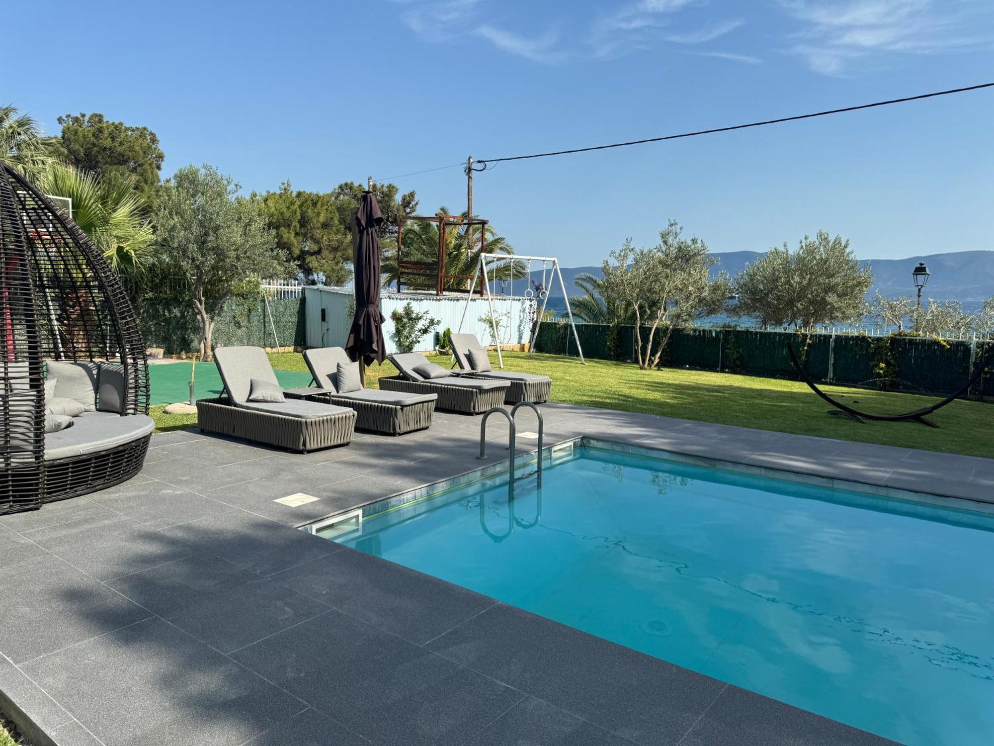 Zoza Luxury Villa Isthmia By The Sea With Private Pool Kalamaki  Exterior photo