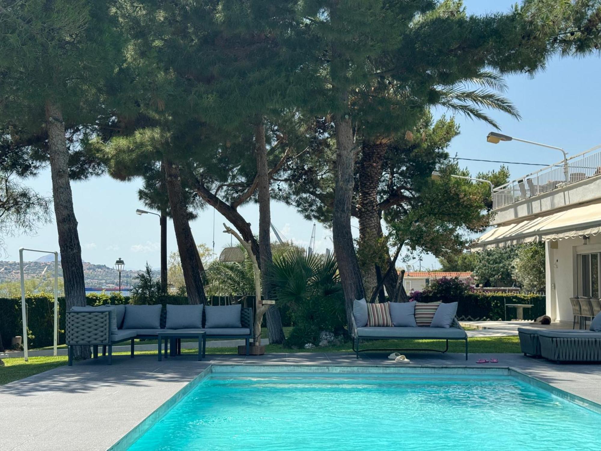 Zoza Luxury Villa Isthmia By The Sea With Private Pool Kalamaki  Exterior photo