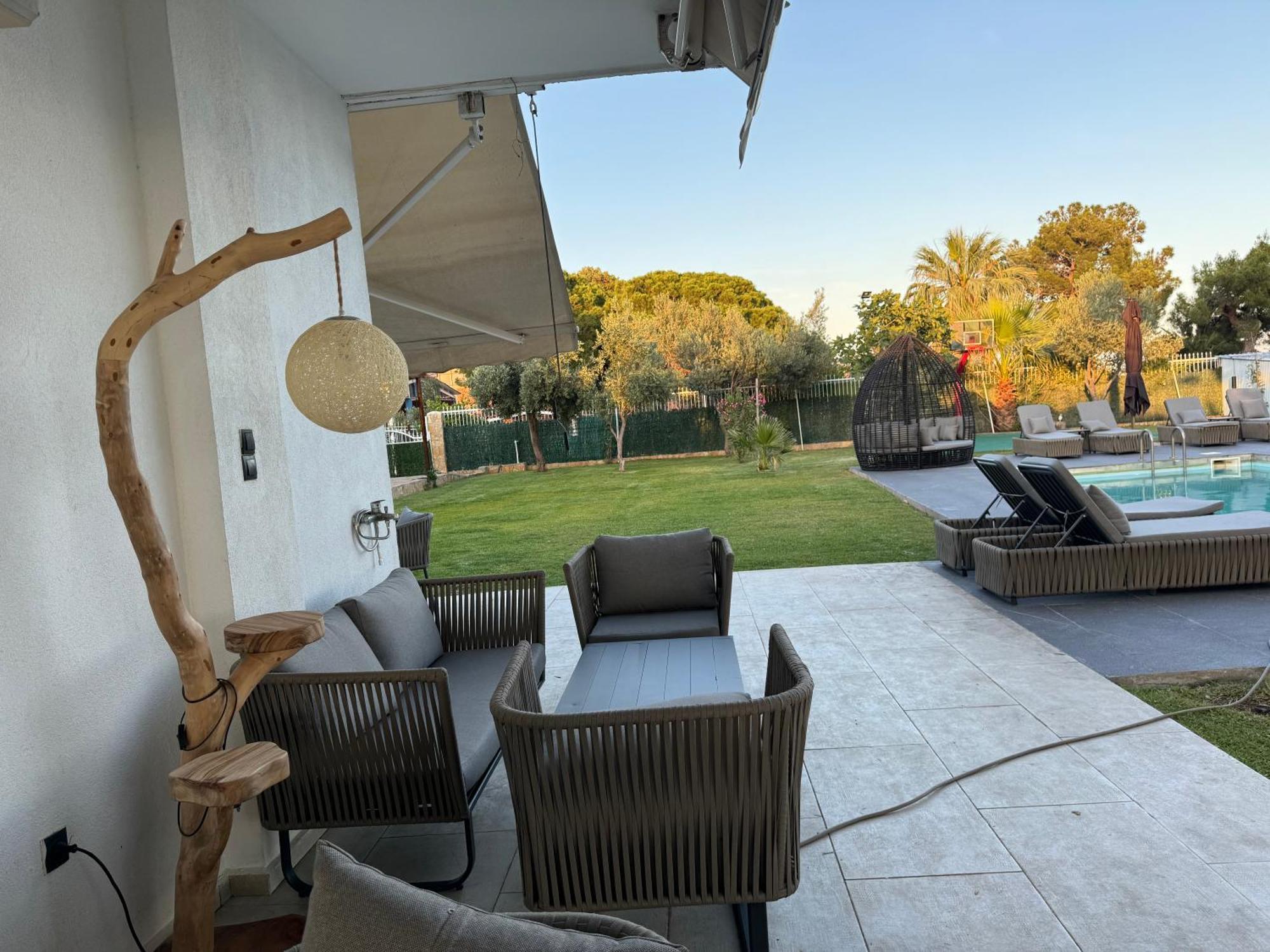 Zoza Luxury Villa Isthmia By The Sea With Private Pool Kalamaki  Exterior photo
